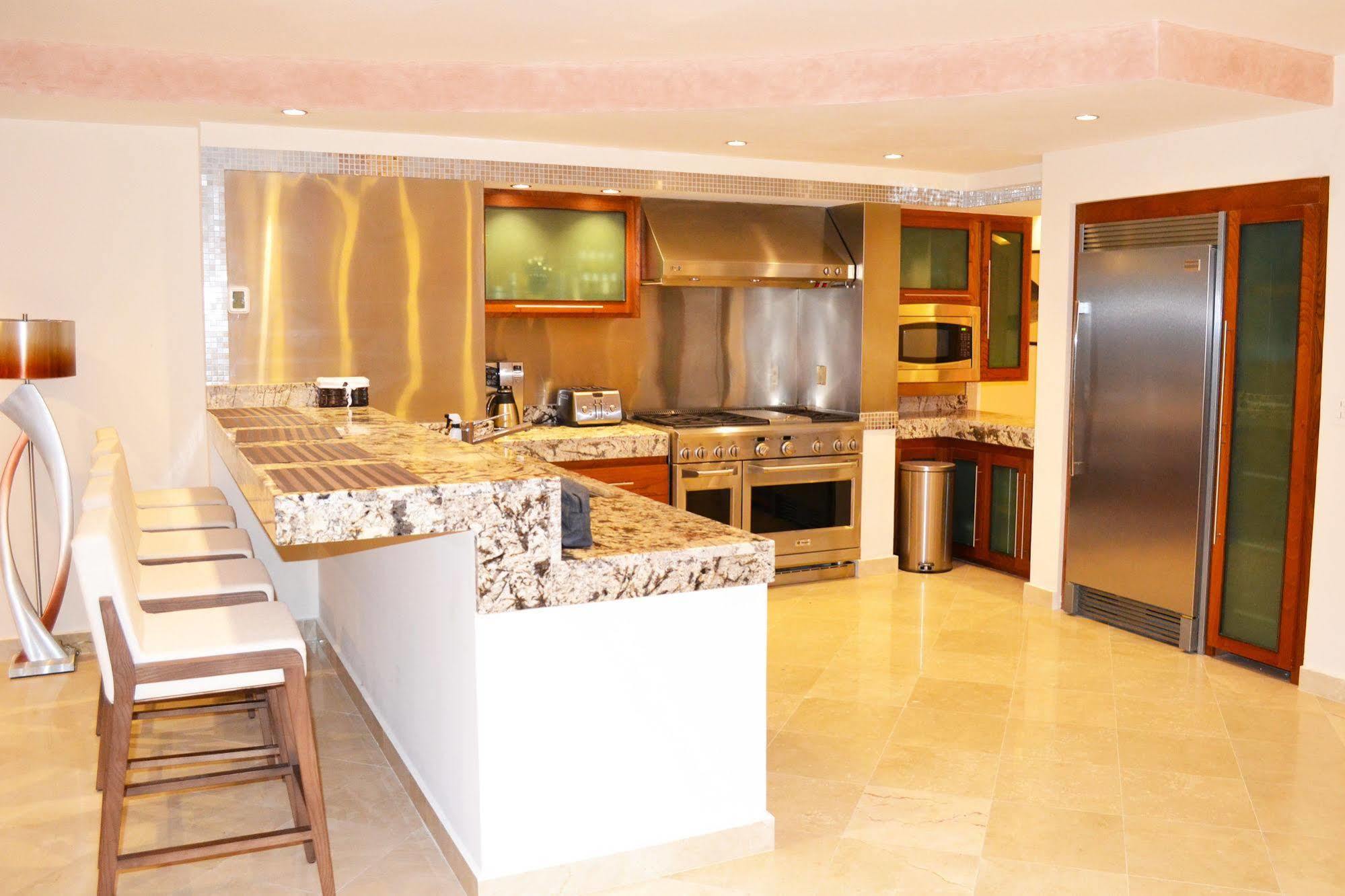 Villas De Cortez Penthouse Лос-Баррилес Экстерьер фото