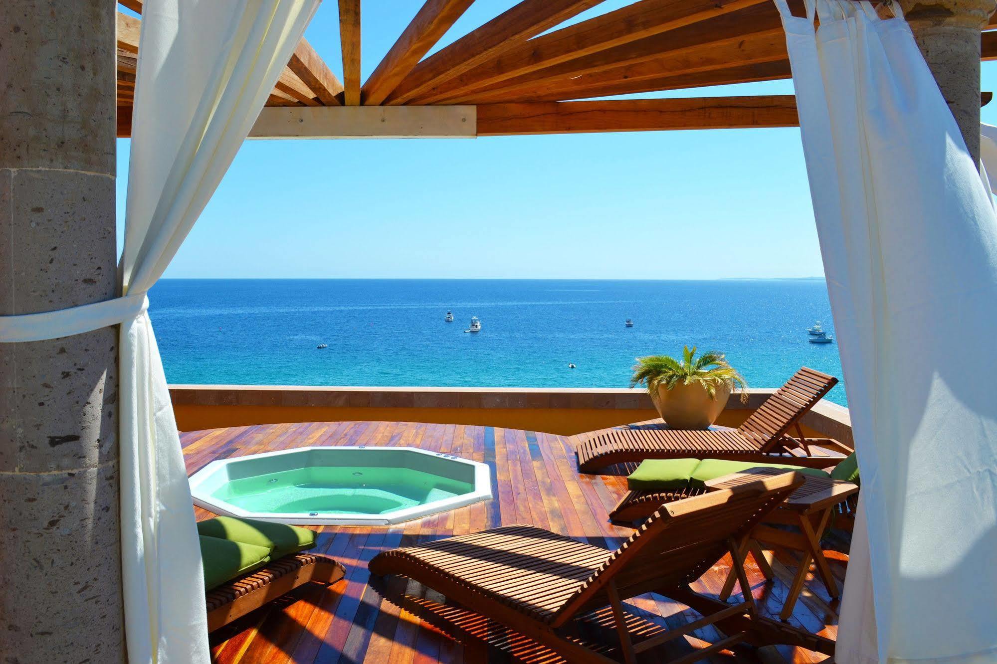 Villas De Cortez Penthouse Лос-Баррилес Экстерьер фото